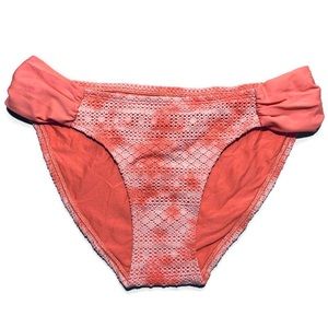 โ๏ธ5 for $25โ๏ธ Aerie Hop Lun Knitted Crochet Bikini Bottoms Peach Coral Wโฆ